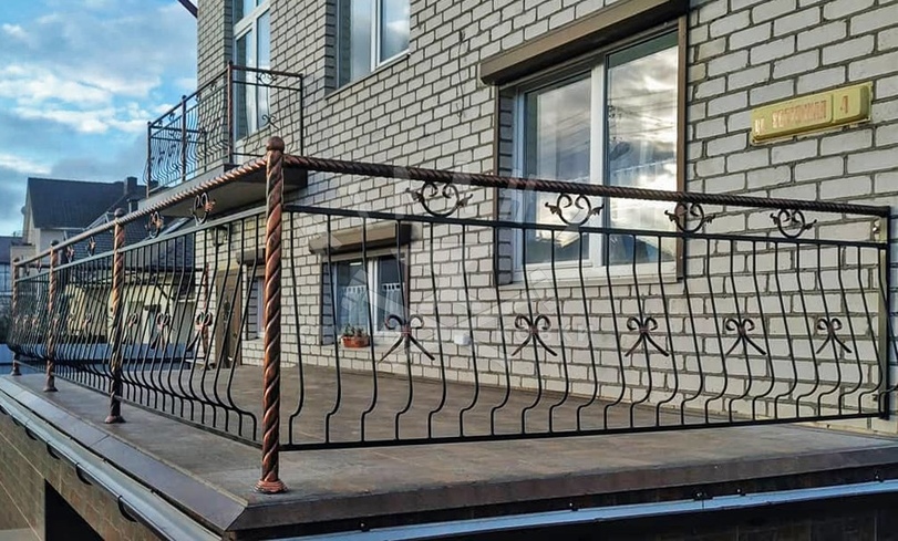 Простое дутое кованое ограждение КО-220 - фото 2
