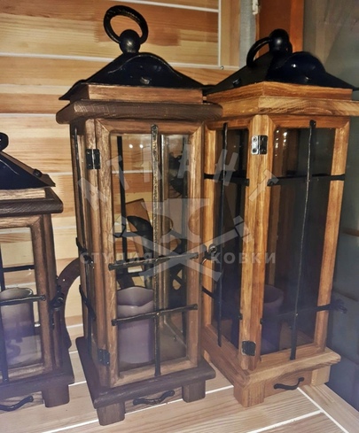 Кованый подсвечник в форме фонаря КПС-176